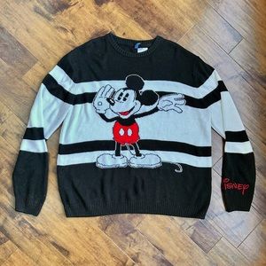 Mickey Mouse knit sweater XL